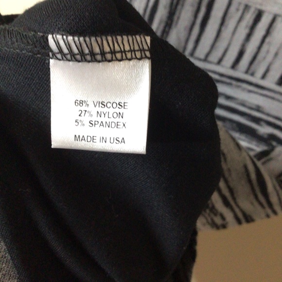 Amy Matto Scoop Neck Sleeveless Dress - Picture 4 of 5